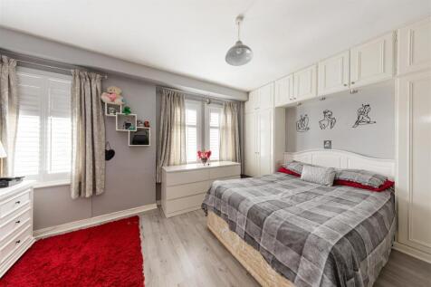 Pretoria Avenue, E17