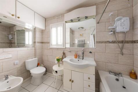 Pretoria Avenue, E17