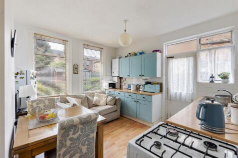 Diana Road E17