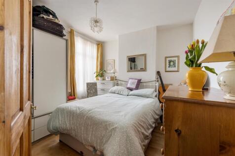 Diana Road E17
