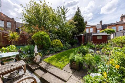 Diana Road E17