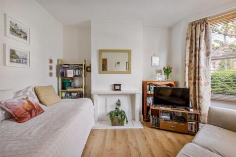Diana Road E17