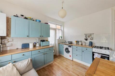 Diana Road E17
