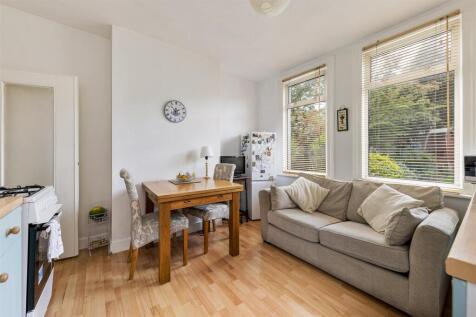 Diana Road E17