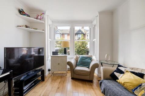 Peterborough Road, E10