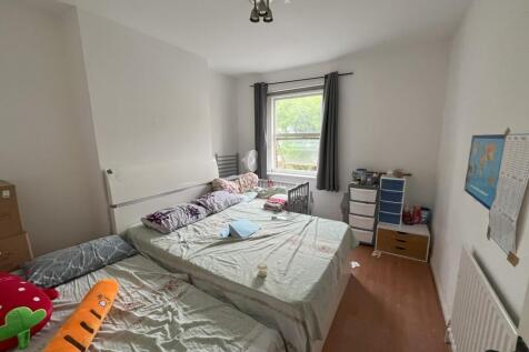 Bedroom T202507301441.jpg