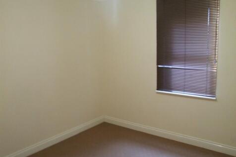 Bedroom 2 with En Su