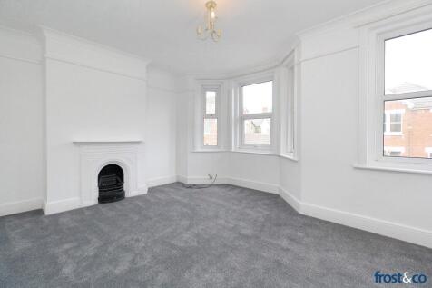 Master Bedroom (1)