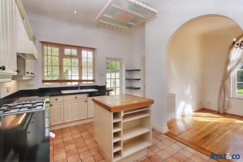 Kitchen to Breakfast Room