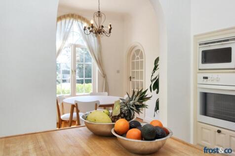 Kitchen to Breakfast Room