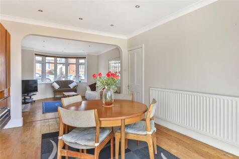 Dining Room to Lounge