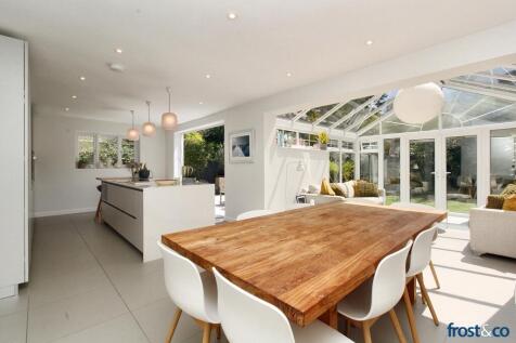 Dining to Kitchen and Conservatory