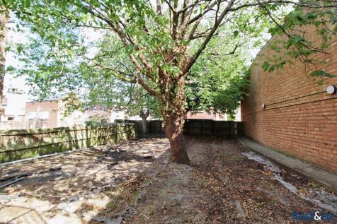 Rear Communal Area