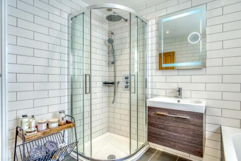 Family Shower Room
