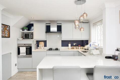 Kitchen Breakfast Bar