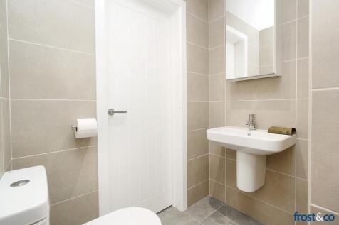 Shower Room.