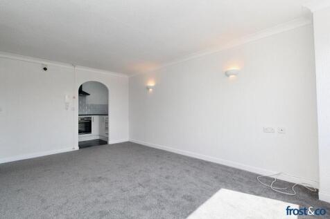 Lounge to Kitchen