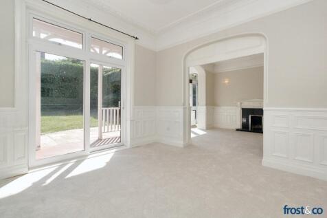 Lounge to Dining