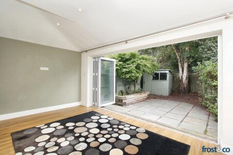 Rear Reception to Garden