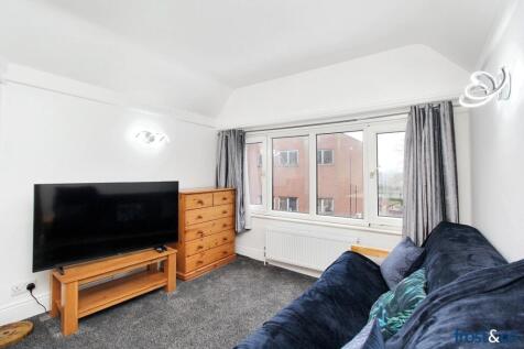 Master Bedroom Lounge Suite