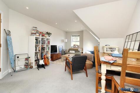Living Room (1)