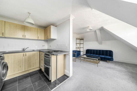 Kitchen/Living Area
