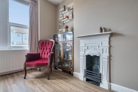 1372471-20-6900d8...