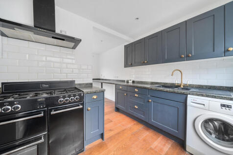 1372295-12-68fa07...