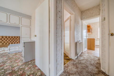 1372306-7-68fa04e...