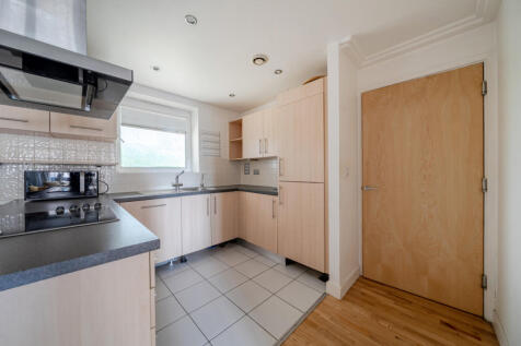 1381326-11-69139f...