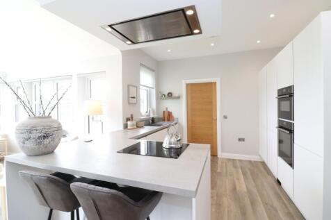 Dining Kitchen Alt