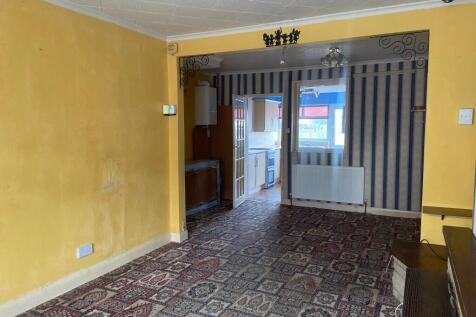 Lounge-Dining Room