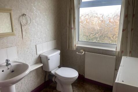 Frist Floor WC