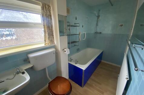 First Floor Bathroom