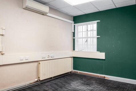 Cheap Street 75 05 of 09.jpg