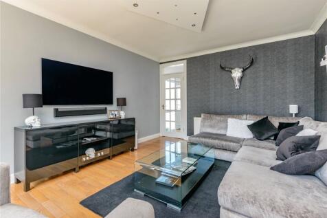 Charteris Park 8
