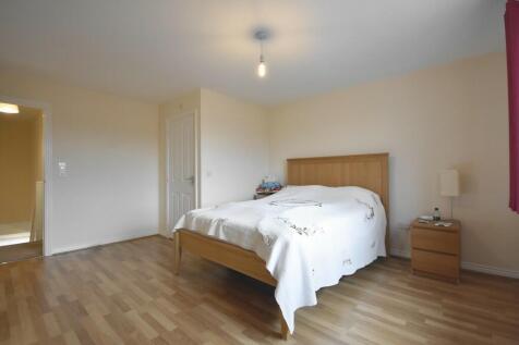 Bedroom 3-min