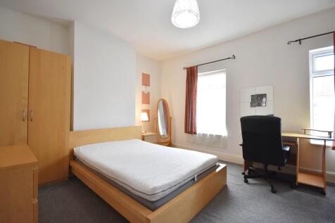 Bedroom 3-min