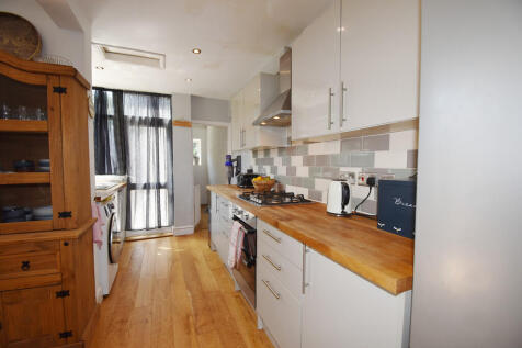 Kitchen 1