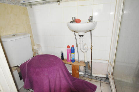 Bathroom 4