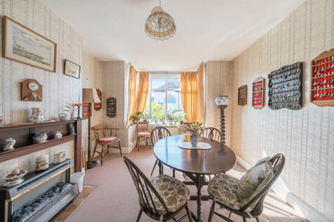 Dning Room