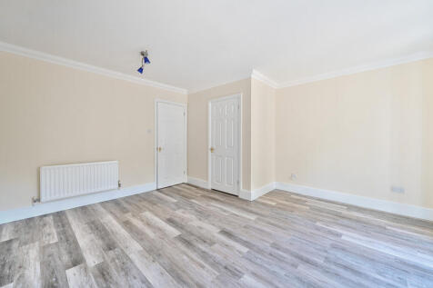 Sitting/Dining Room