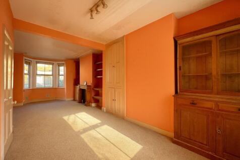 Sitting/Dining Room