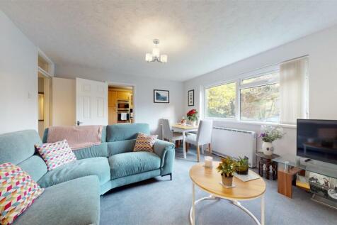 25-Woodside-Court-11272024_130116.jpg