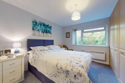 25-Woodside-Court-11272024_131249.jpg