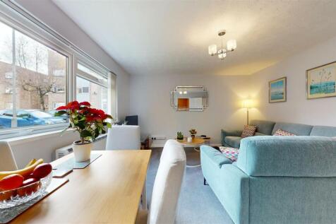 25-Woodside-Court-11272024_130753.jpg