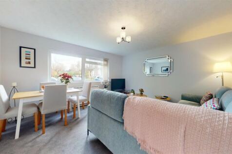 25-Woodside-Court-11272024_130924.jpg