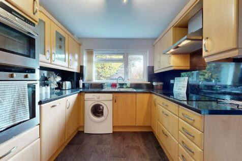 25-Woodside-Court-11272024_131013.jpg