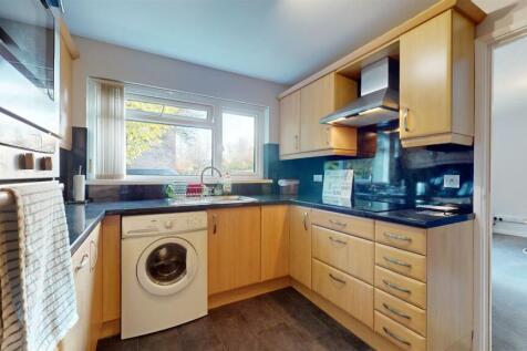 25-Woodside-Court-11272024_131156.jpg