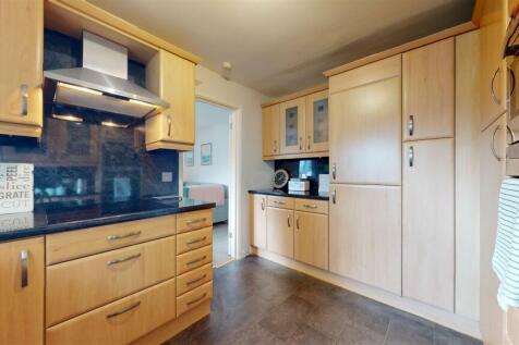 25-Woodside-Court-11272024_131211.jpg